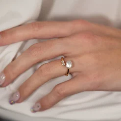MAGDA PEARL GOLDEN RING
