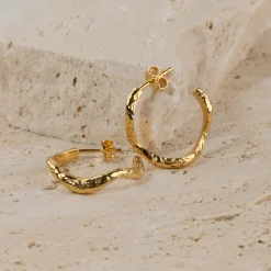 MAIA GOLDEN CREOL EARRING
