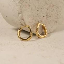 MAIA GOLDEN HUGGIE EARRING