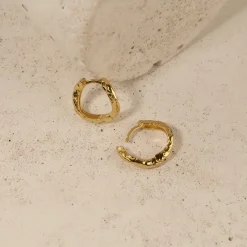 MAIA GOLDEN HUGGIE EARRING