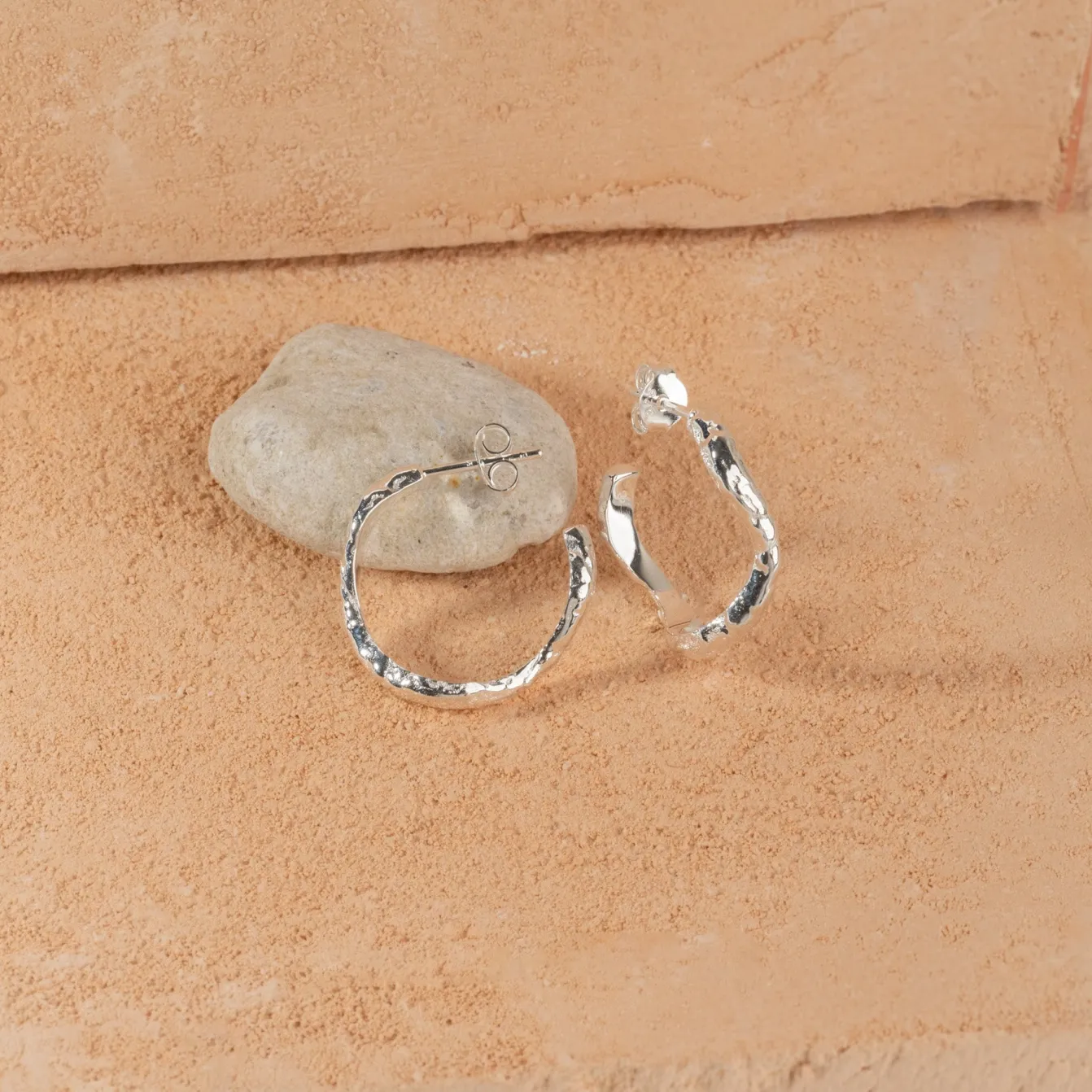 MAIA SILVER CREOL EARRING