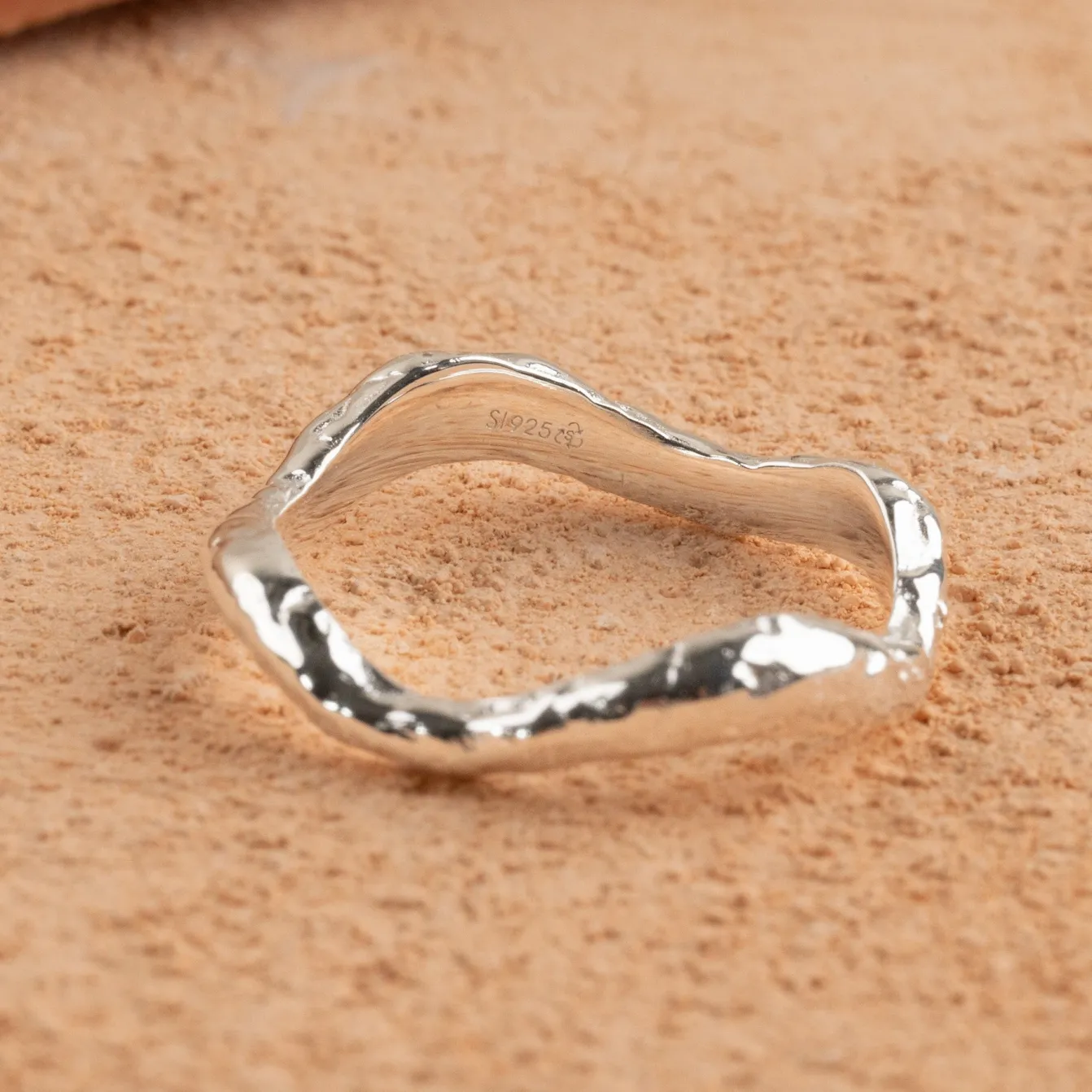 MAIA SILVER RING