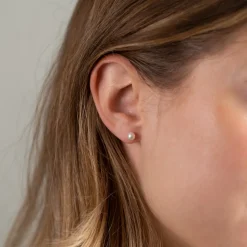 Margot Perle Massiv Guld Ørestikker - 5mm - Sisi Copenhagen
