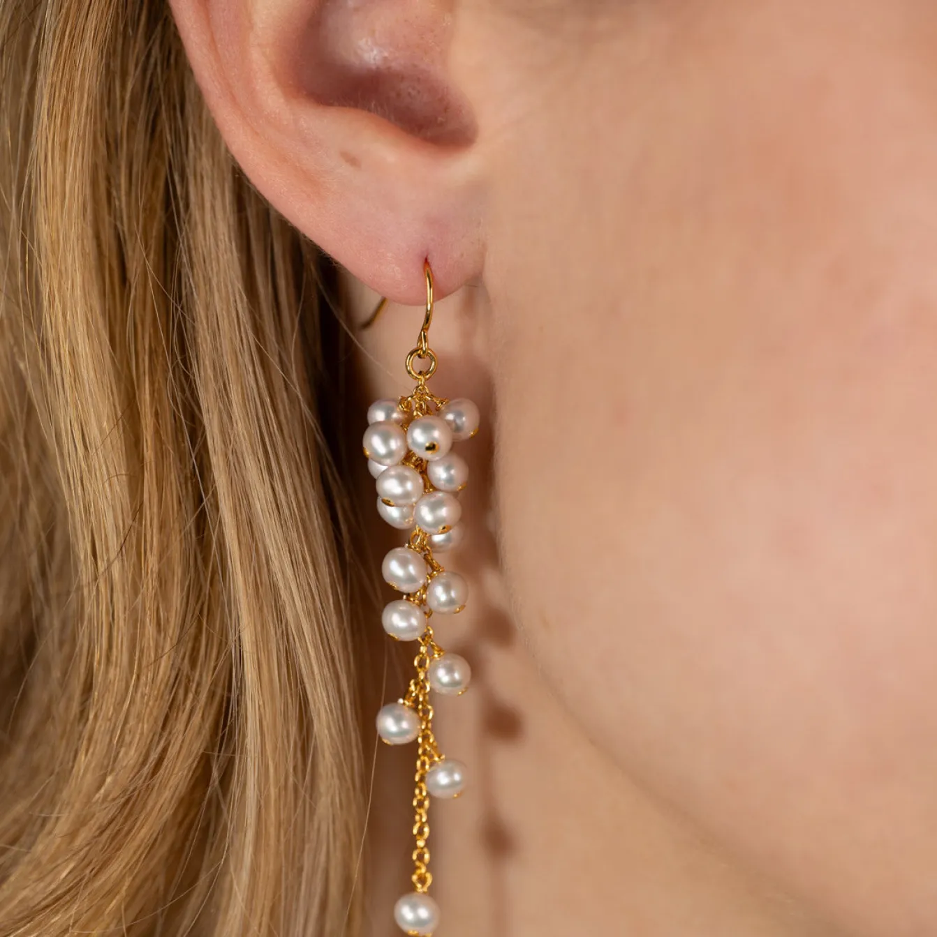 MARINA PEARL GOLDEN EARRING