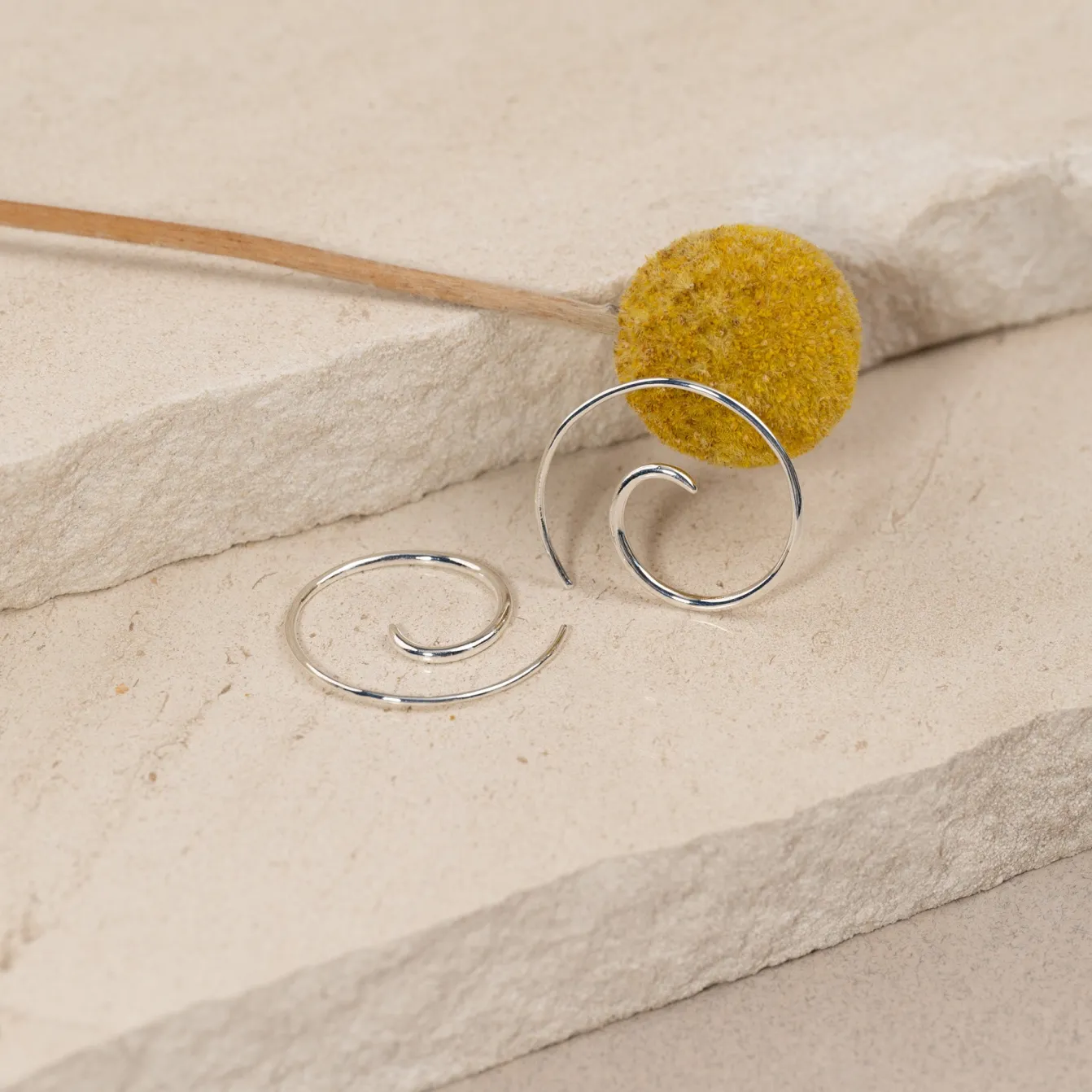 MARTINA SILVER CREOL EARRING