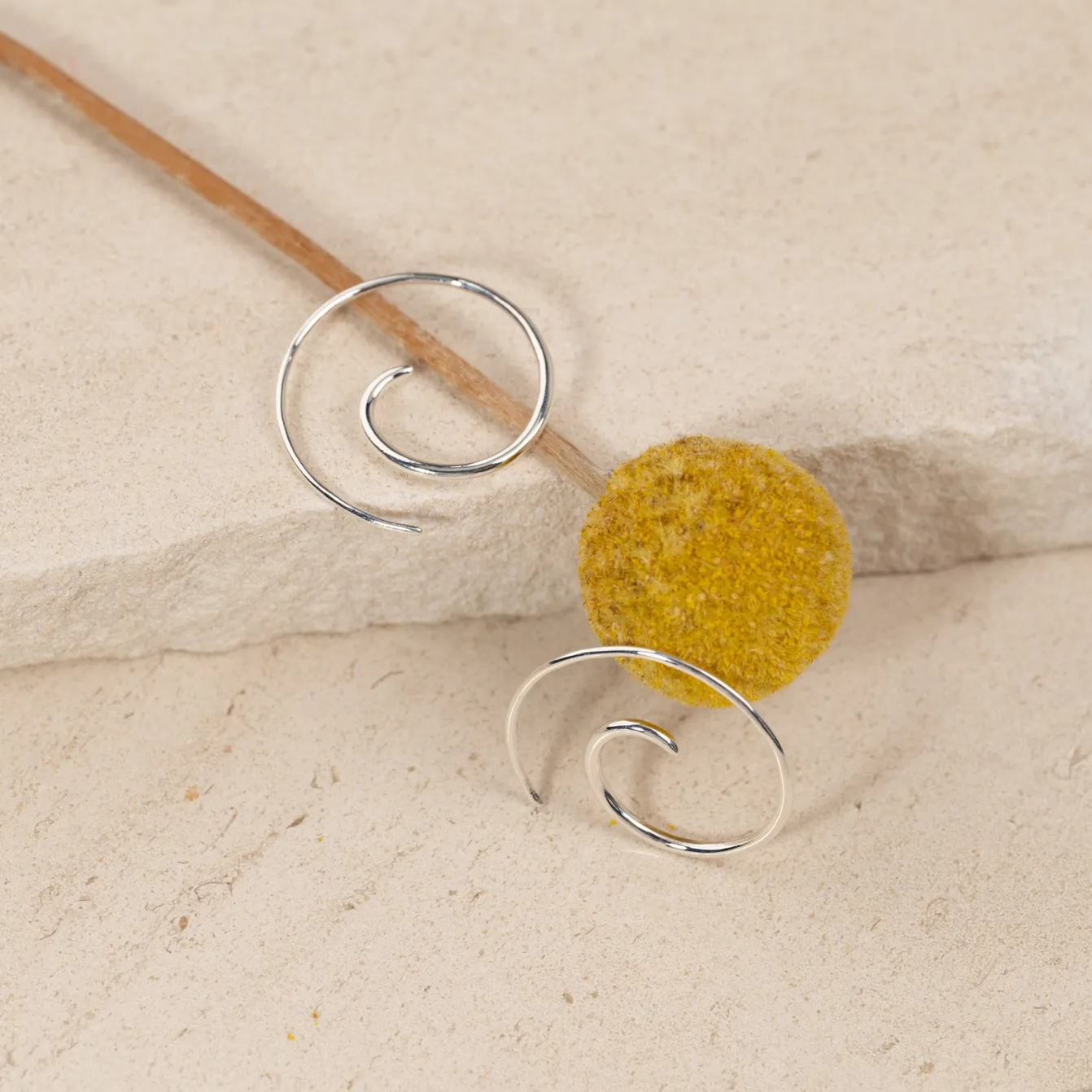 MARTINA SILVER CREOL EARRING