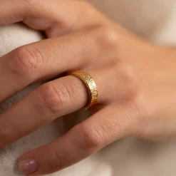 MATILDA MEDIUM GOLDEN RING - Sisi Copenhagen