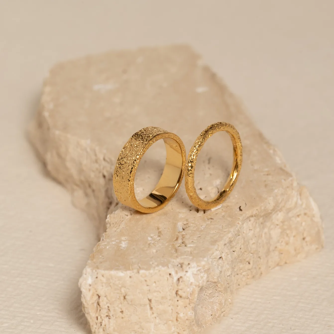 MATILDA MEDIUM GOLDEN RING - Sisi Copenhagen