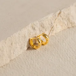MATILDA SMALL GOLDEN CREOL EARRING - Sisi Copenhagen