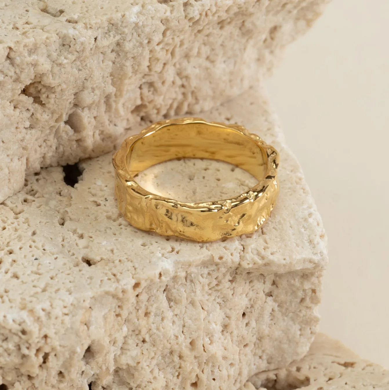 Medium guld ring | Ringe til kvinder | Bestil her