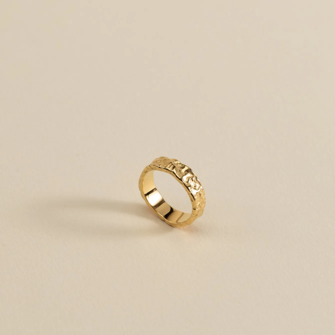 Medium guld ring | Ringe til kvinder | Bestil her