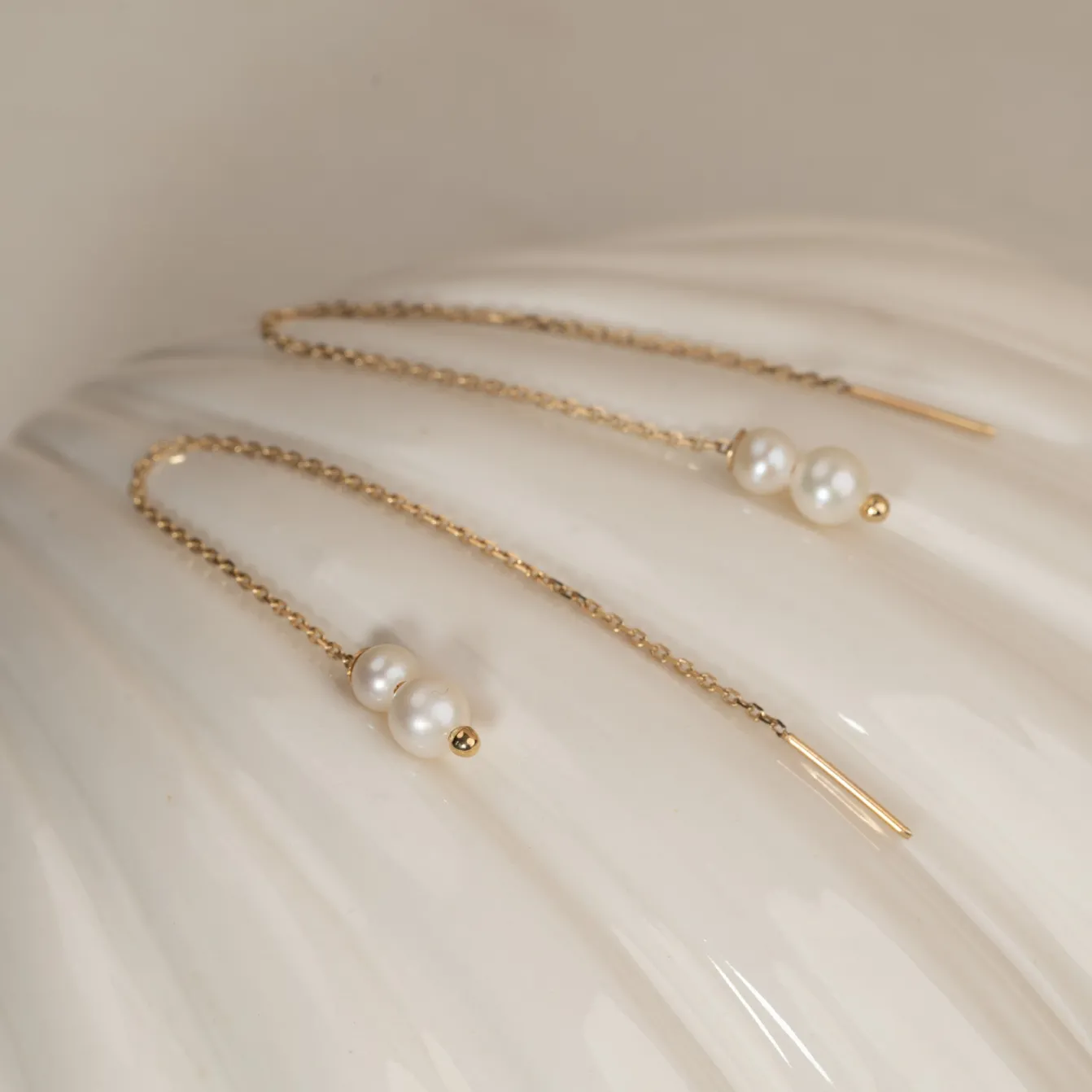 MEGHAN PEARL SOLID GOLD EARRING