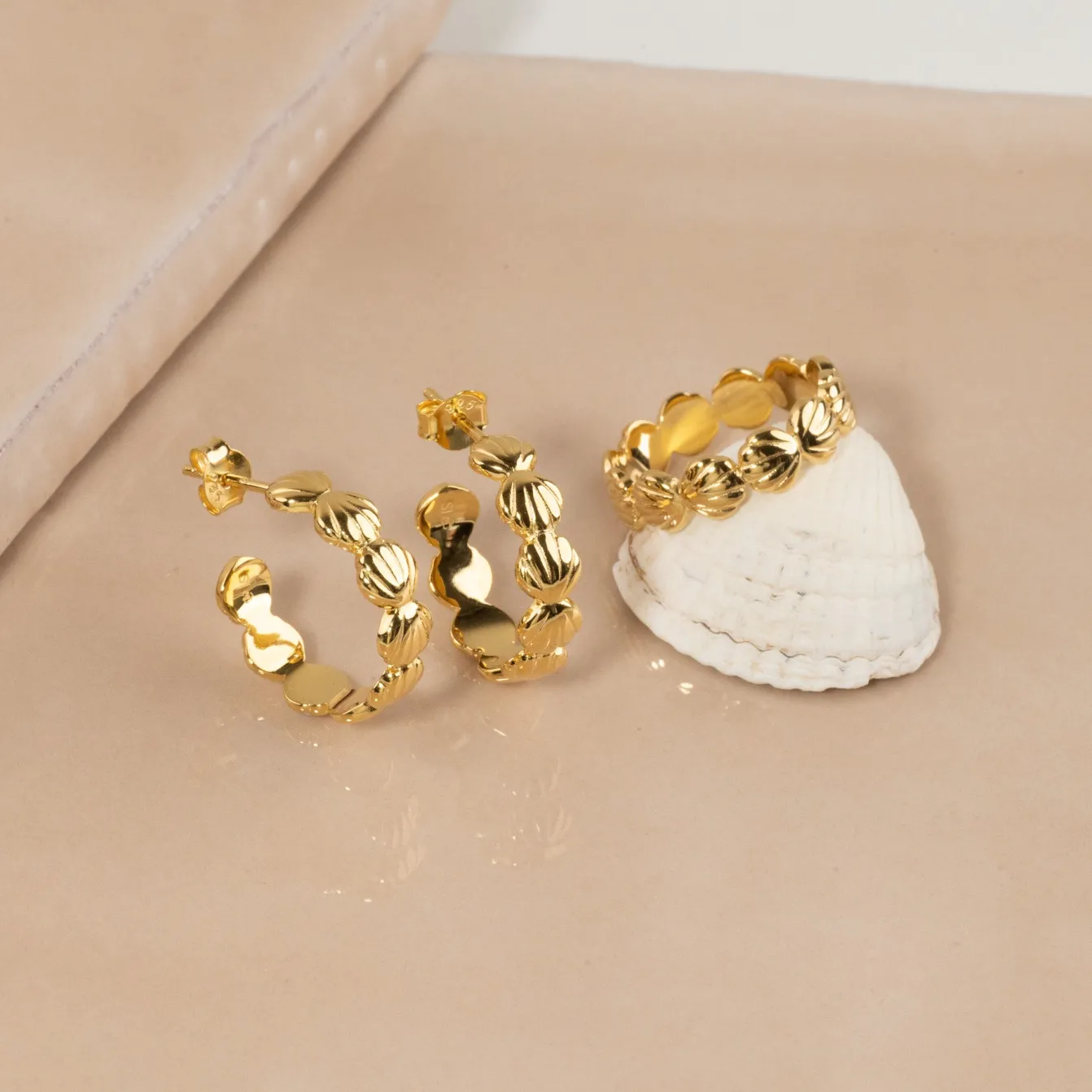 MERINA GOLDEN RING