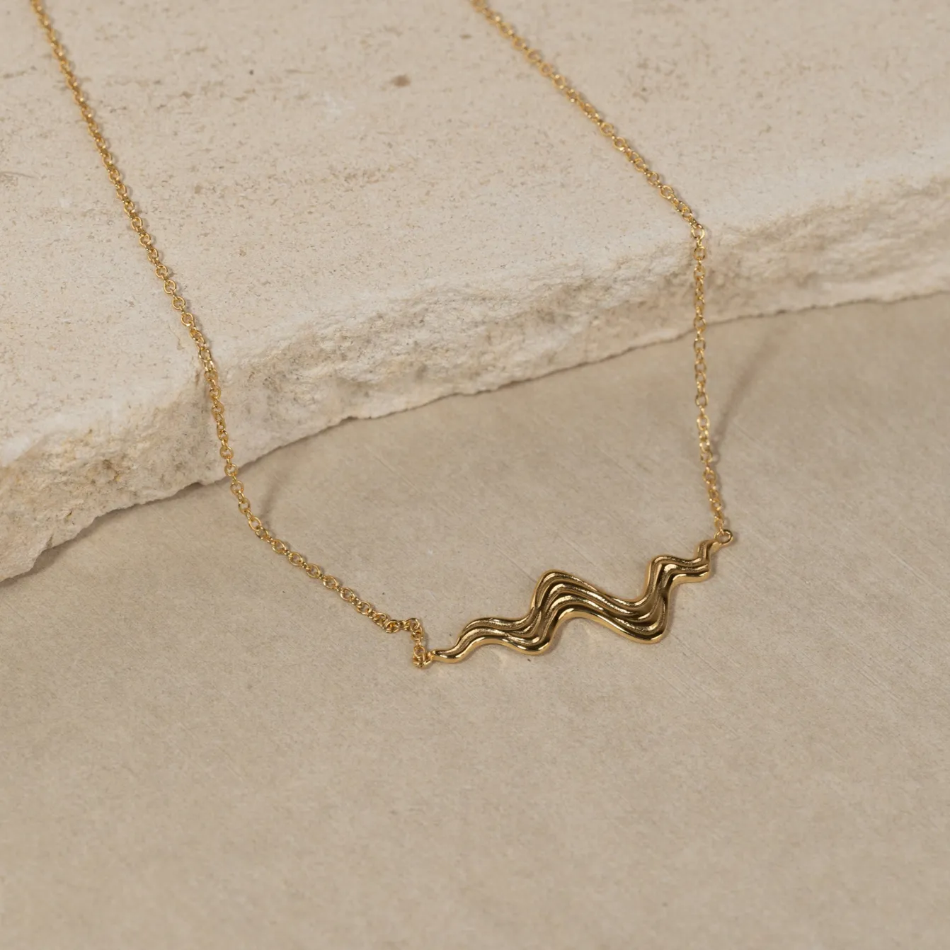 MOANA GOLDEN NECKLACE