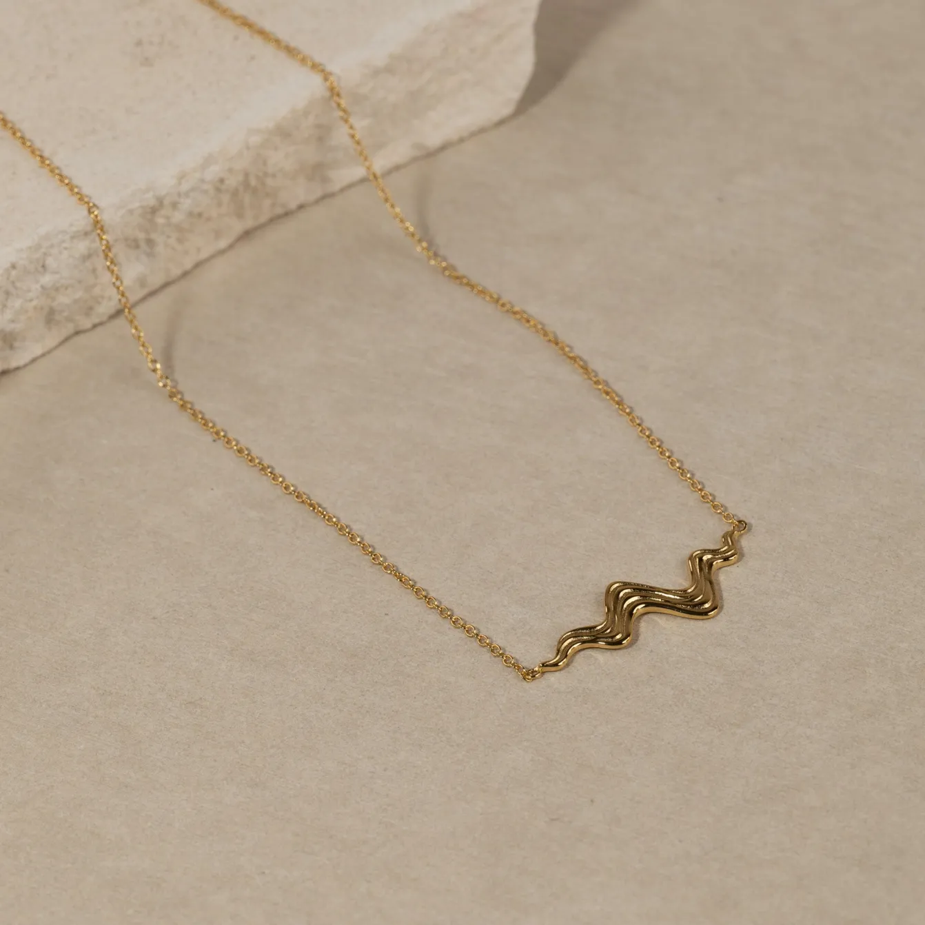 MOANA GOLDEN NECKLACE