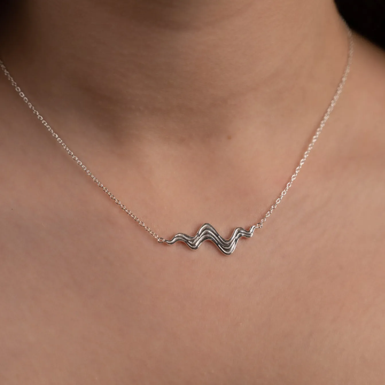 MOANA SILVER NECKLACE
