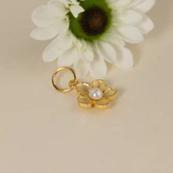 MONA PEARL GOLDEN PENDANT