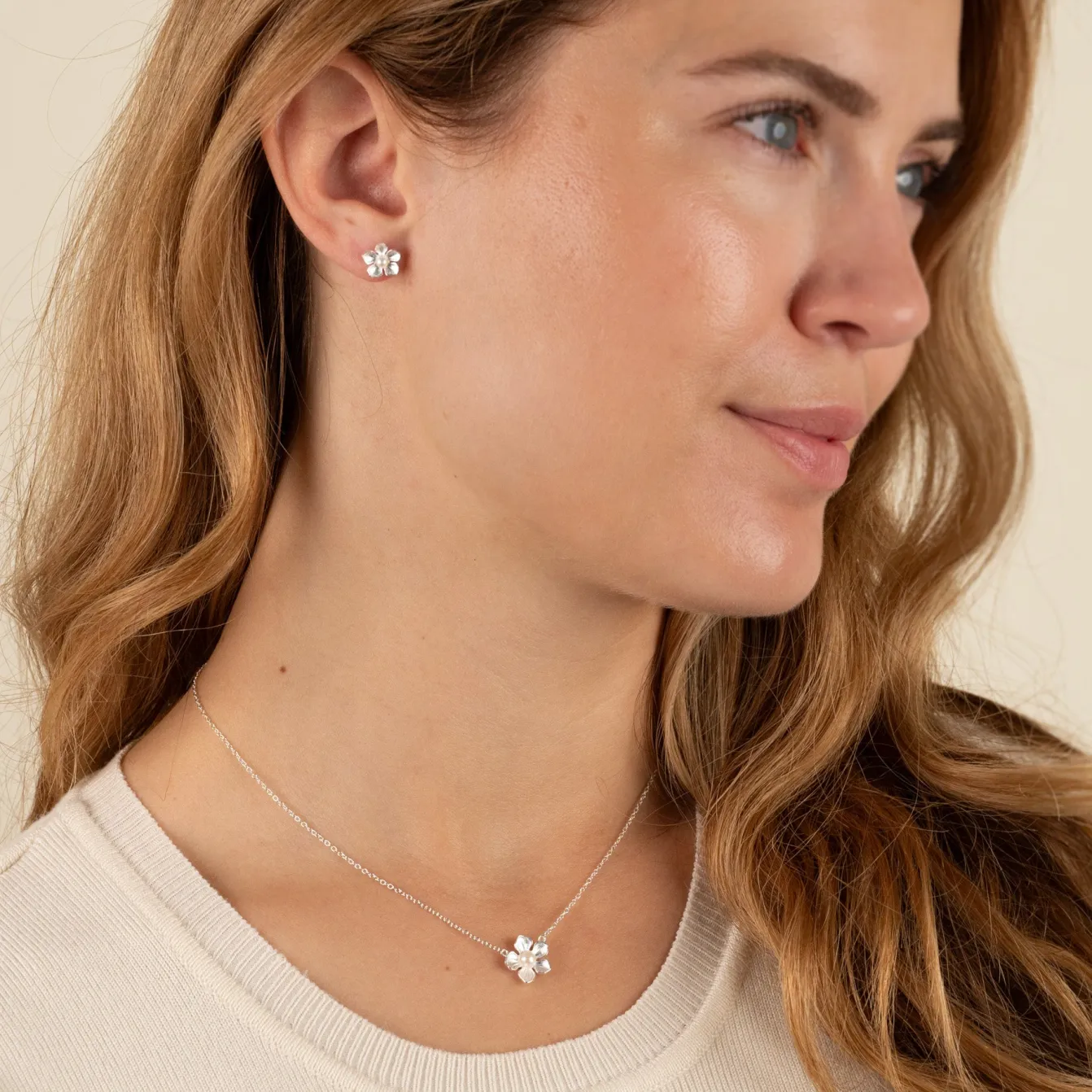 MONA PEARL SILVER CHAIN
