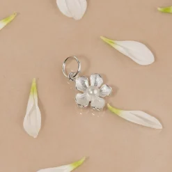 MONA PEARL SILVER PENDANT