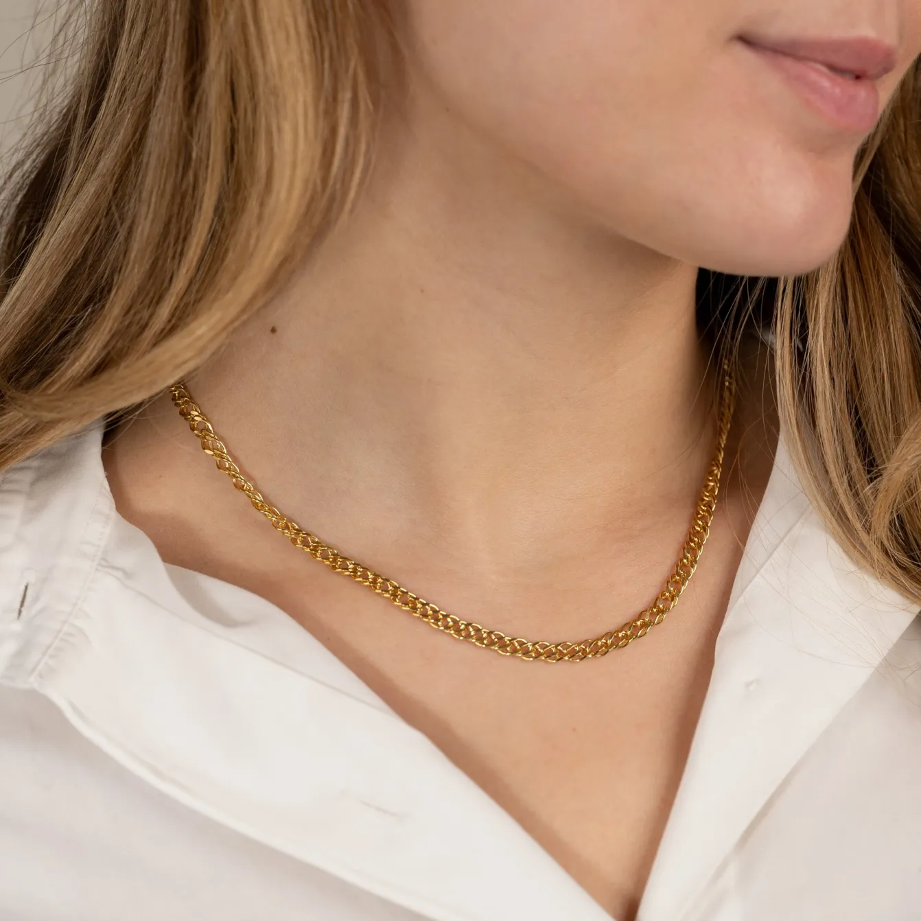 MYNTE LARGE GOLDEN CHAIN