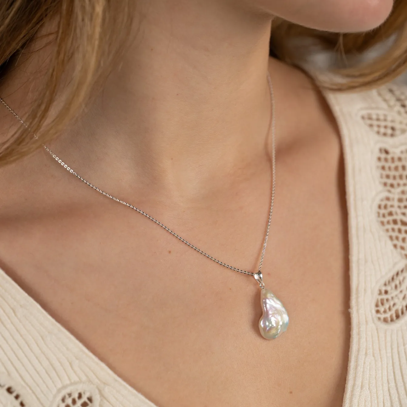 NELLIE PEARL SILVER PENDANT