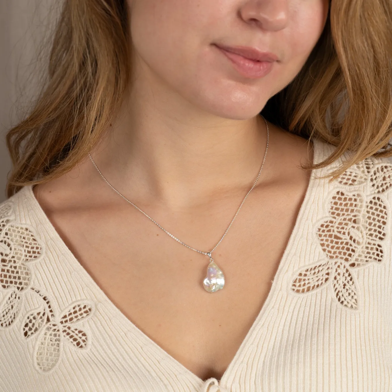 NELLIE PEARL SILVER PENDANT