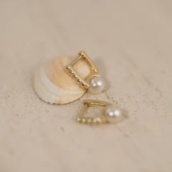 NIKOLA PEARL SOLID GOLD EARRING