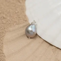 NOELLA GREY PEARL SILVER PENDANT