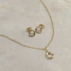 OLEA SOLID GOLD PENDANT