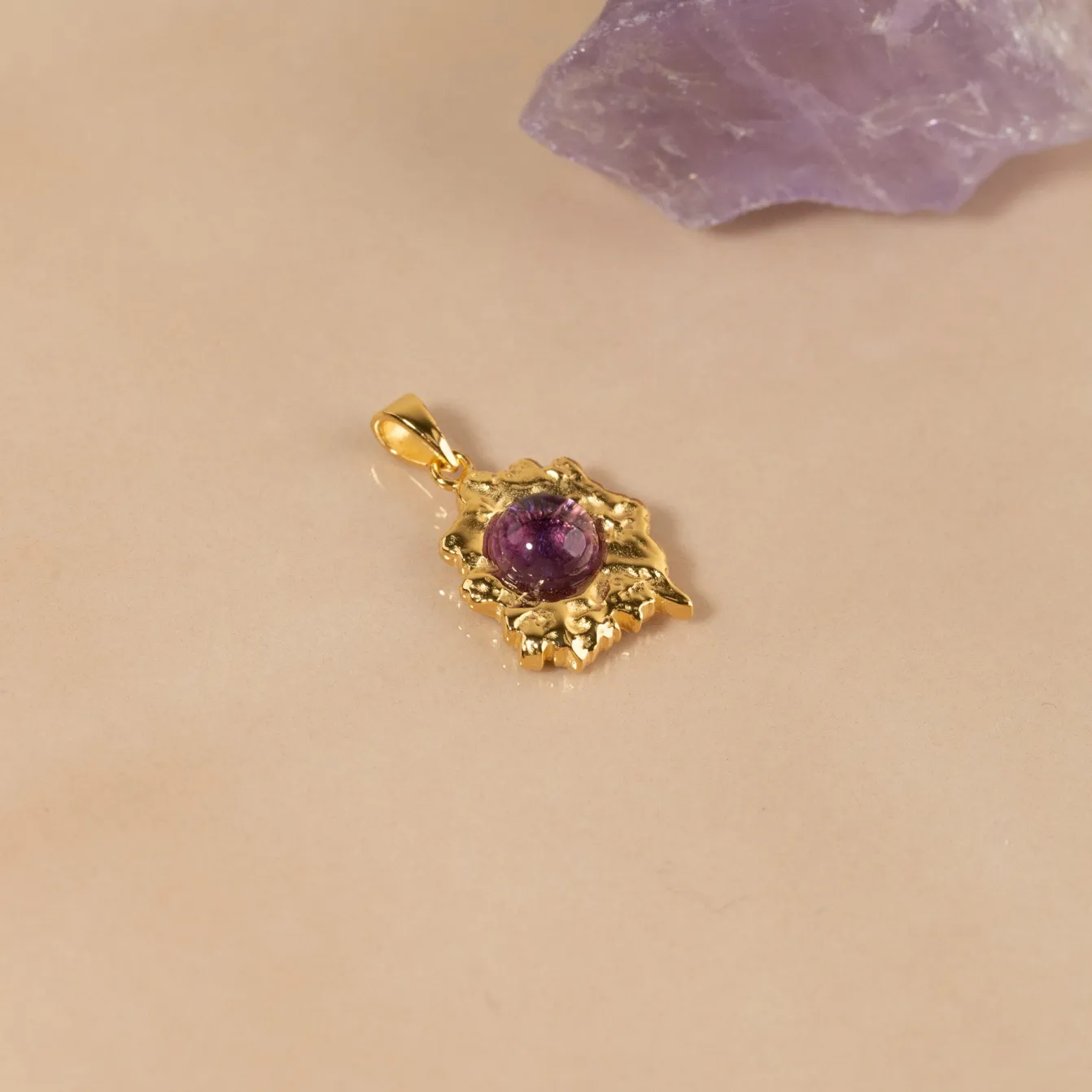 OPHELIA PURPLE GOLDEN PENDANT