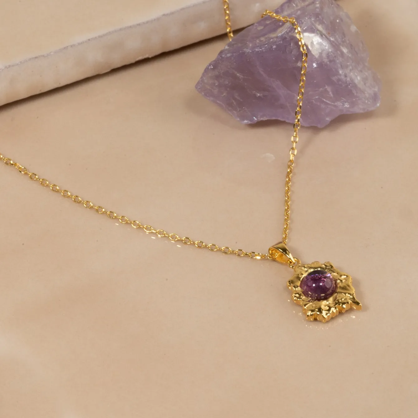 OPHELIA PURPLE GOLDEN PENDANT