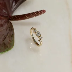 ORGANIC CLUSTER DIAMOND RING - 0.7ct - YG