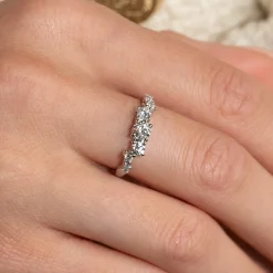ORGANIC CLUSTER DIAMOND RING - 0.7ct - WG