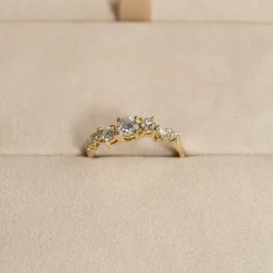 ORGANIC CLUSTER DIAMOND RING - 0.7ct - YG