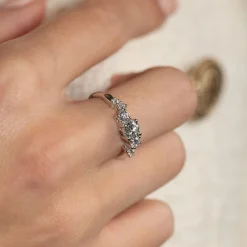 ORGANIC CLUSTER DIAMOND RING - 0.9ct - WG