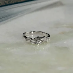 ORGANIC CLUSTER DIAMOND RING - 0.9ct - WG