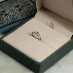 ORGANIC CLUSTER DIAMOND RING - 0.9ct - WG