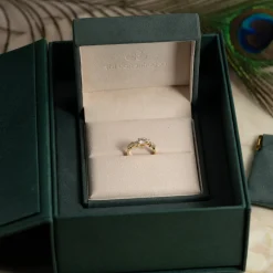 ORGANIC CLUSTER DIAMOND RING - 0.9ct - YG