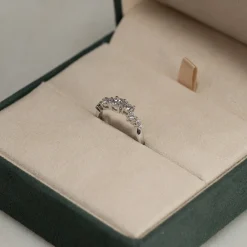 ORGANIC CLUSTER DIAMOND RING - 0.7ct - WG