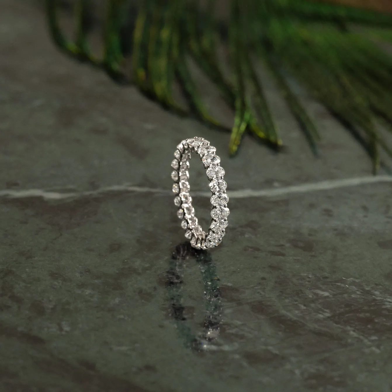 OVAL-CUT FULL-ALLIANCE DIAMOND RING - 2.0ct - WG