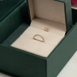 OVAL-CUT FULL-ALLIANCE DIAMOND RING - 2.0ct - YG