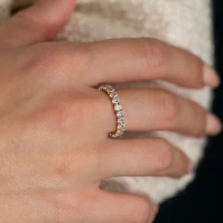 OVAL-CUT FULL-ALLIANCE DIAMOND RING - 2.0ct - YG