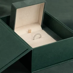 OVAL-CUT HALF-ALLIANCE DIAMOND RING - 1.0ct - WG