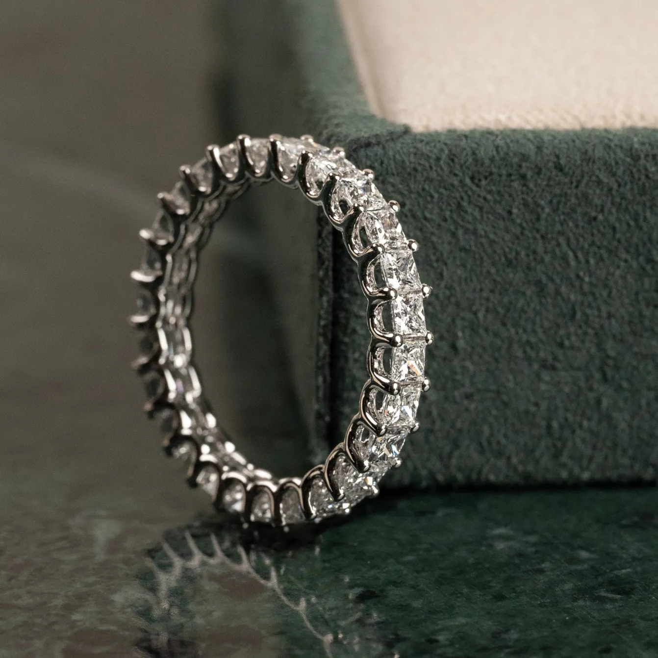 PRINCESS-CUT FULL-ALLIANCE DIAMOND RING - 2.0ct - WG