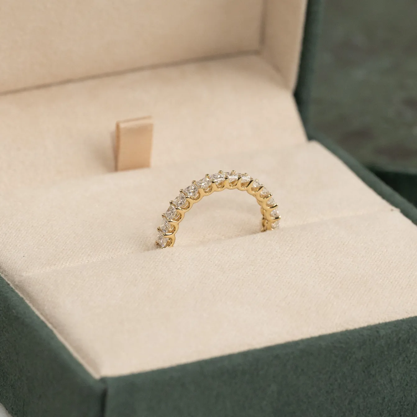 PRINCESS-CUT FULL-ALLIANCE DIAMOND RING - 2.0ct - YG