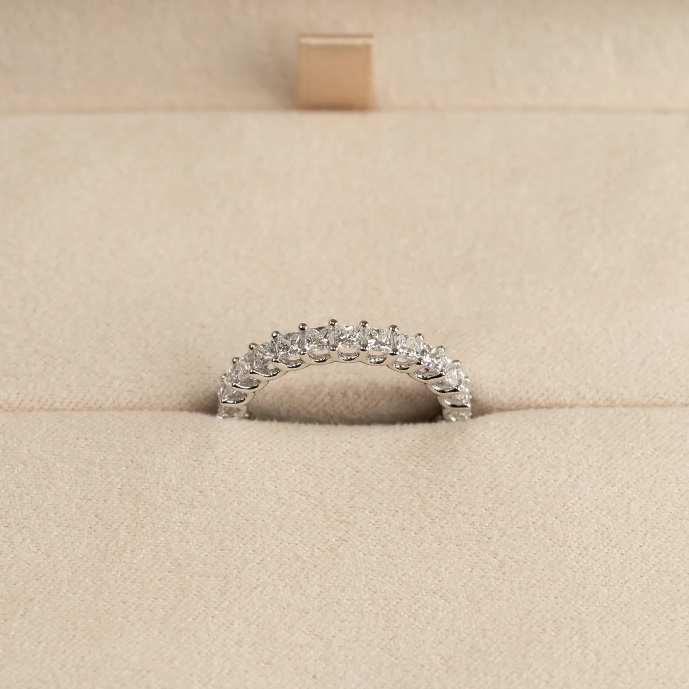 PRINCESS-CUT FULL-ALLIANCE DIAMOND RING - 2.0ct - WG