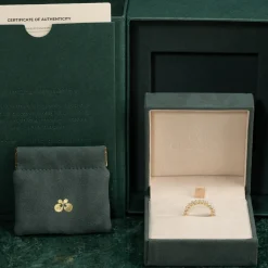 PRINCESS-CUT HALF-ALLIANCE DIAMOND RING - 1.5ct - YG