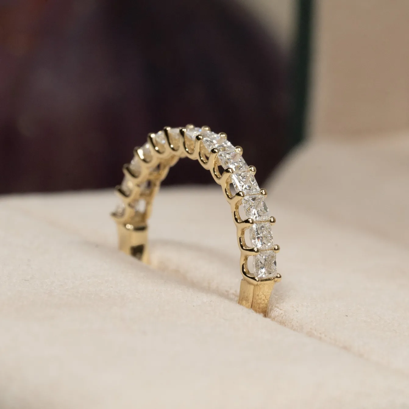 PRINCESS-CUT HALF-ALLIANCE DIAMOND RING - 1.0ct - YG