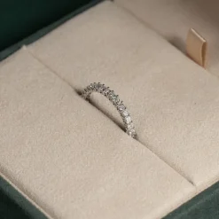 PRINCESS-CUT HALF-ALLIANCE DIAMOND RING - 0.5ct - WG