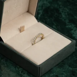 PRINCESS-CUT HALF-ALLIANCE DIAMOND RING - 1.5ct - YG